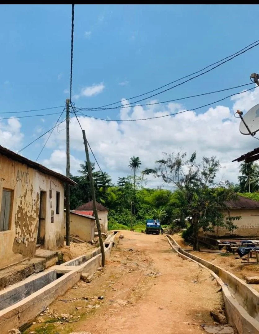 0.6m Drains x 750m at Ayiem, Mpohor District